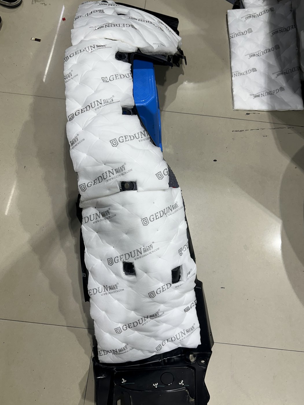 四门隔音后交车路试和异响检查