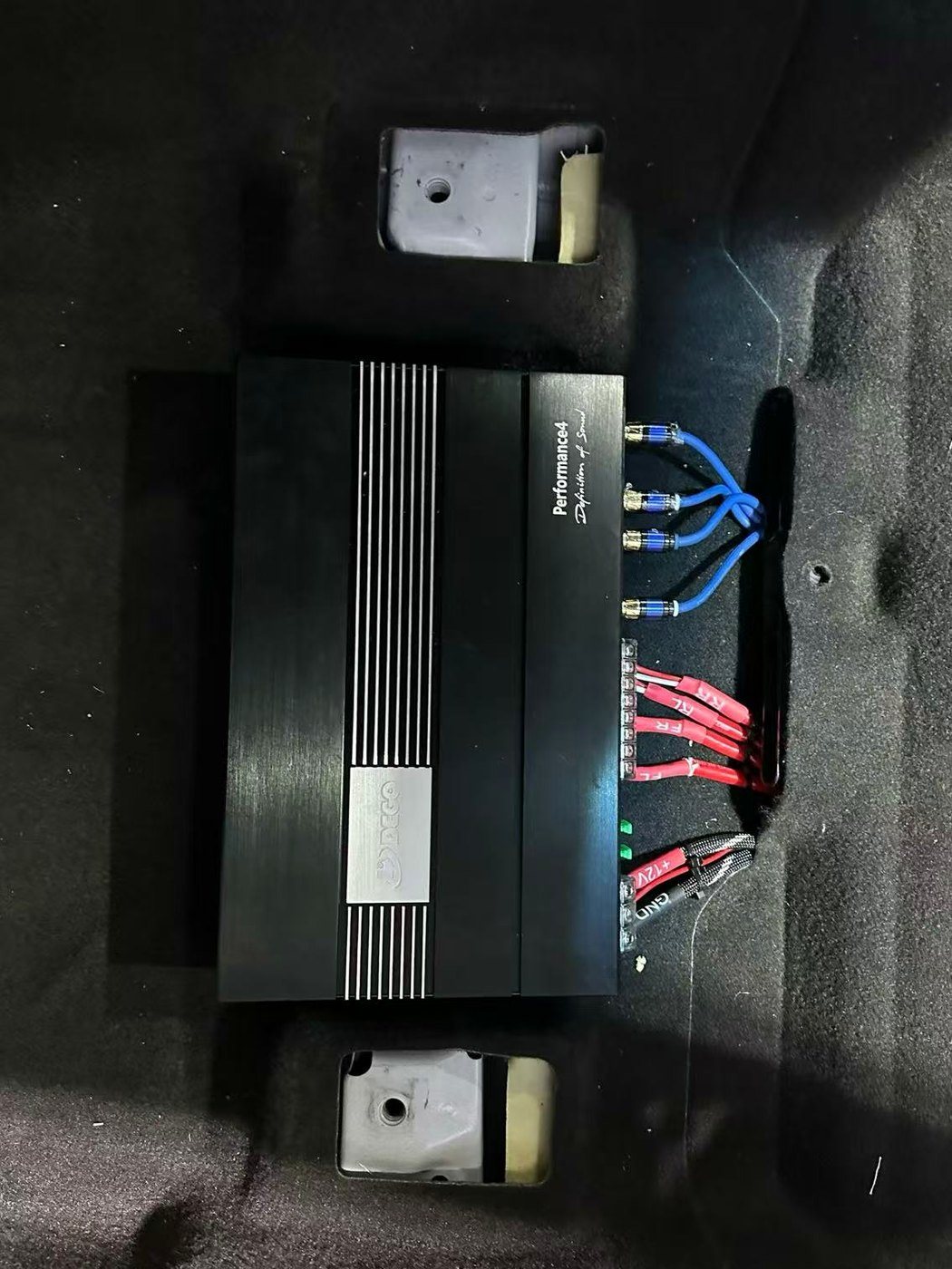 赛那音响升级车门施工检查