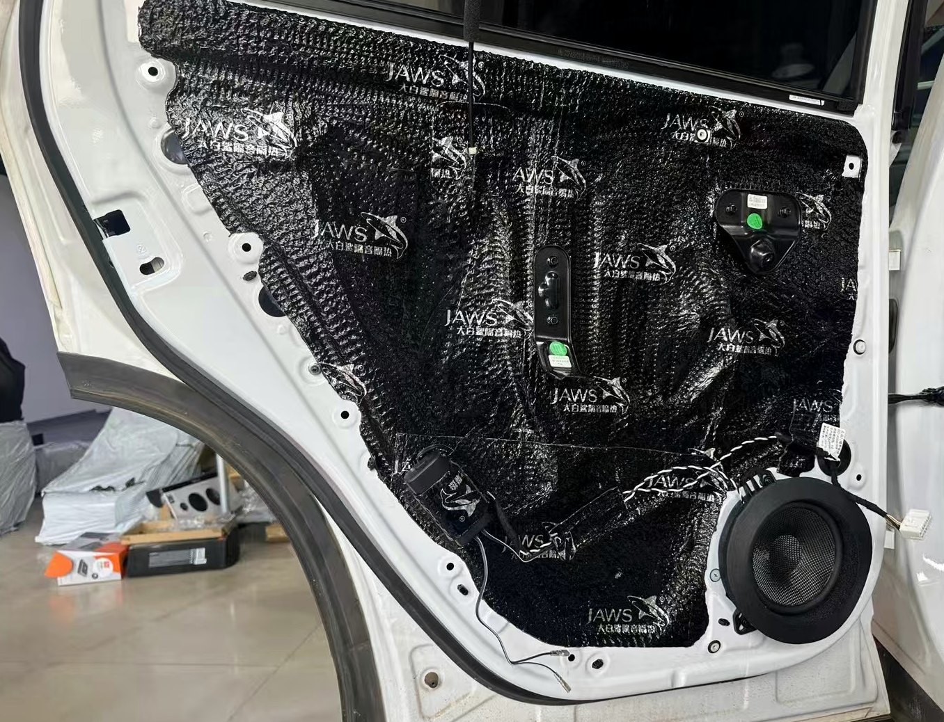 雷克萨斯NX200德国艾索特音响检查画面