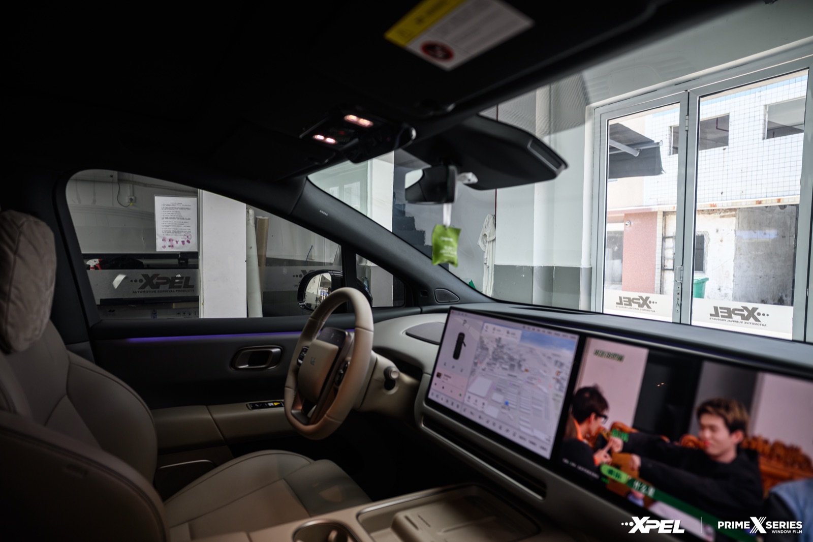 理想i6隔热膜/窗膜施工图 2